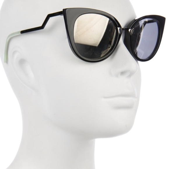 Fendi Mirrored Cat Eye Sunglasses Black Acetate - Picture 2 of 8